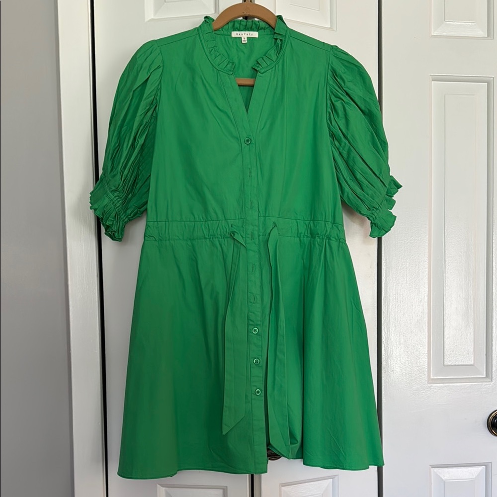 Chic Green Mini Dress Perfect for Any Occasion